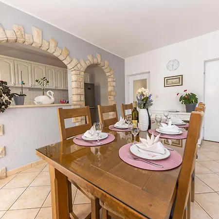Apartment Bonaca
