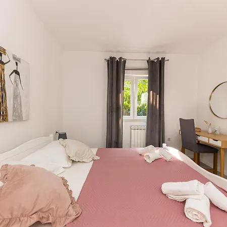 Bonaca Apartment